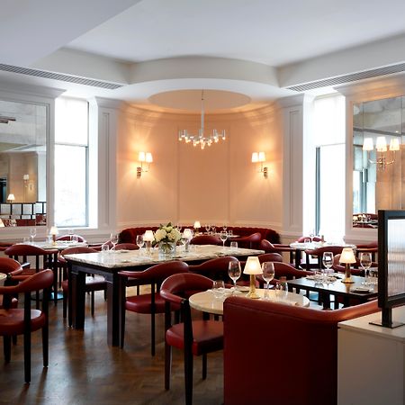 ザ メリルボーン ホテル ロンドン レストラン 写真 The interior of the restaurant