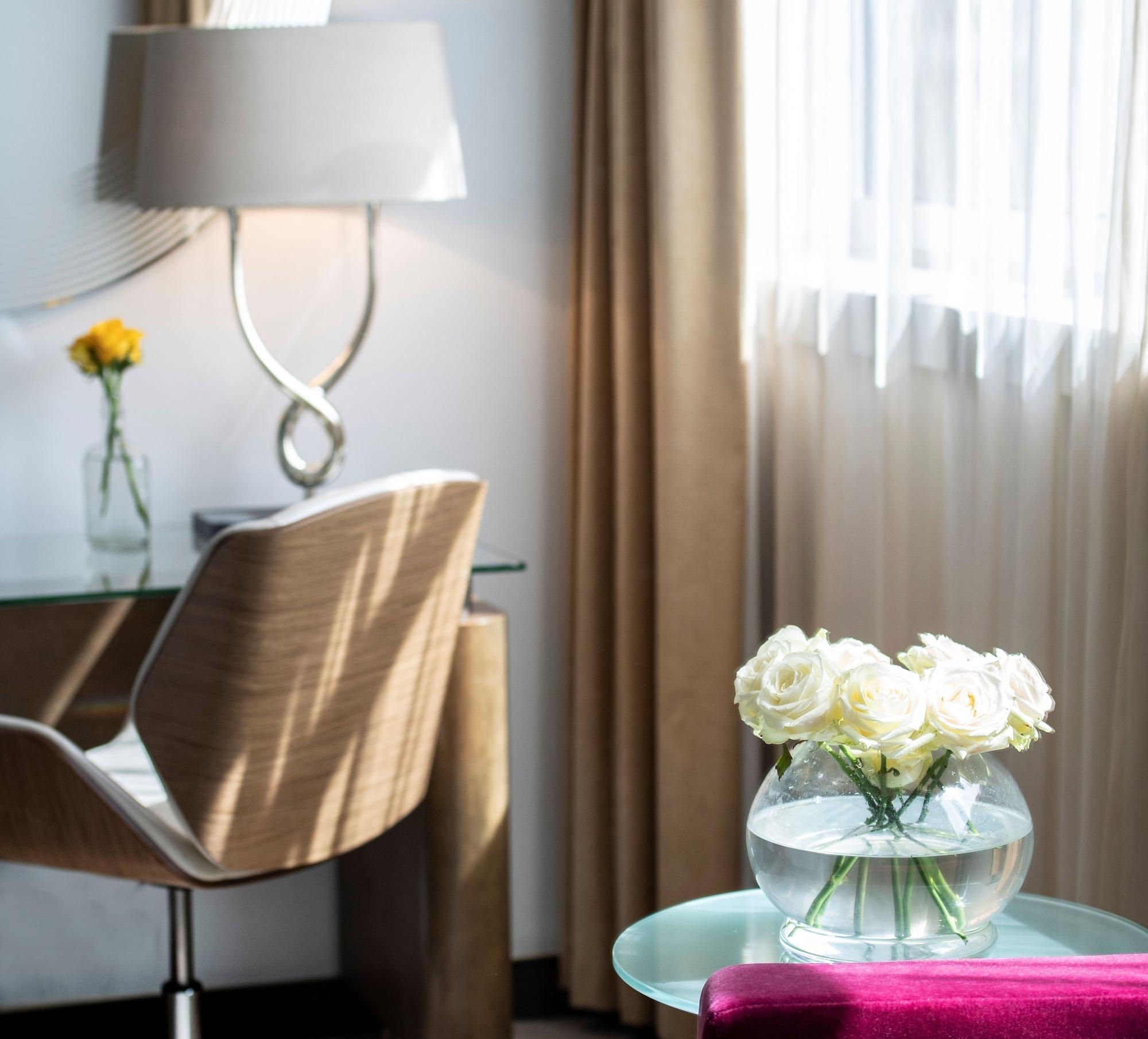 ザ メリルボーン ホテル ロンドン エクステリア 写真 A room at the hotel