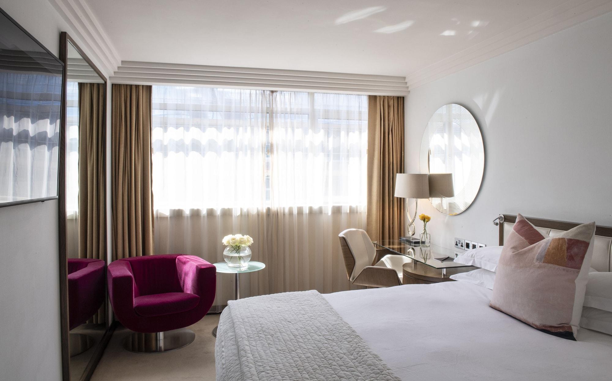 ザ メリルボーン ホテル ロンドン エクステリア 写真 A room at the hotel