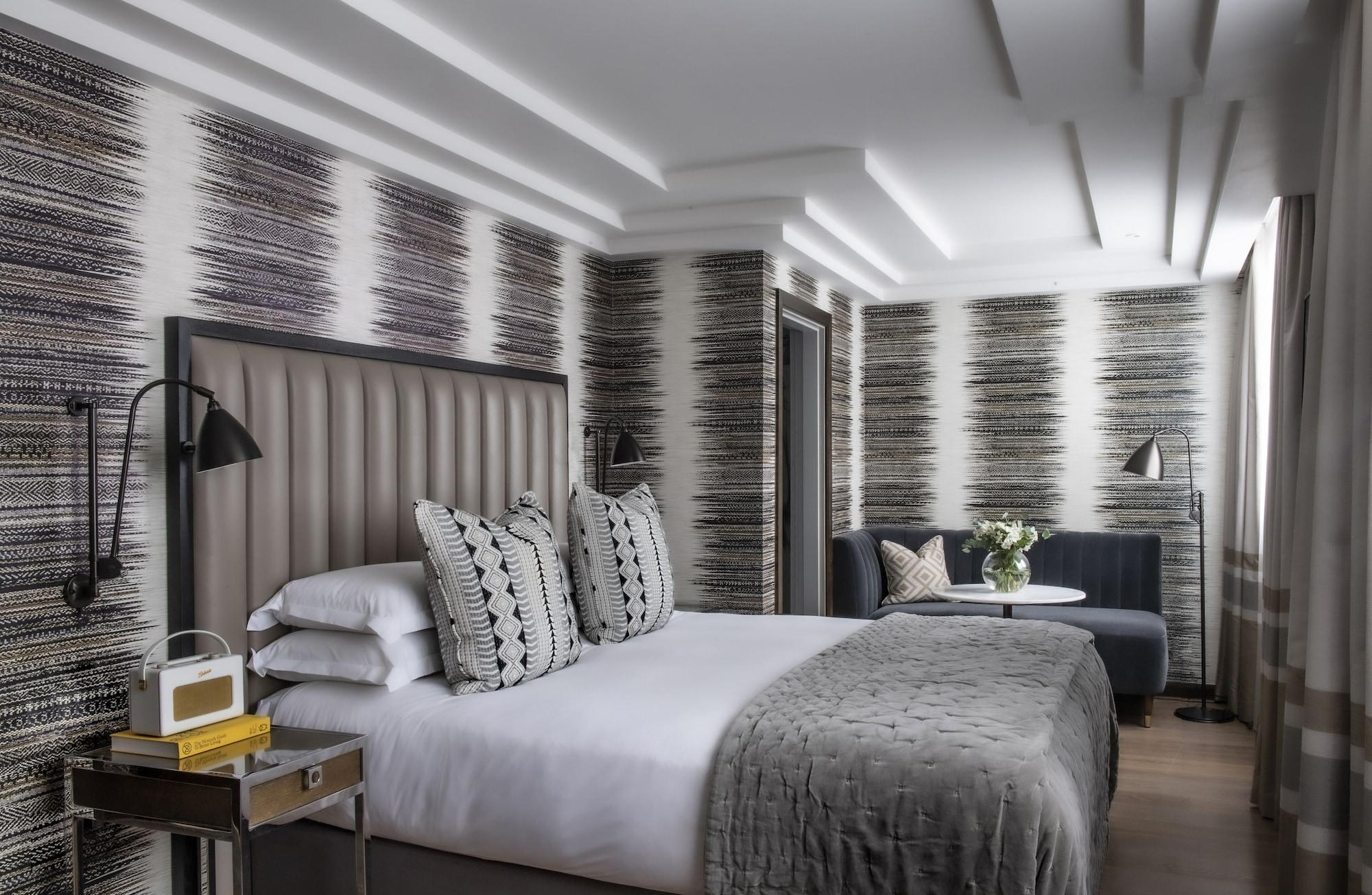 ザ メリルボーン ホテル ロンドン エクステリア 写真 A bedroom at The Hari