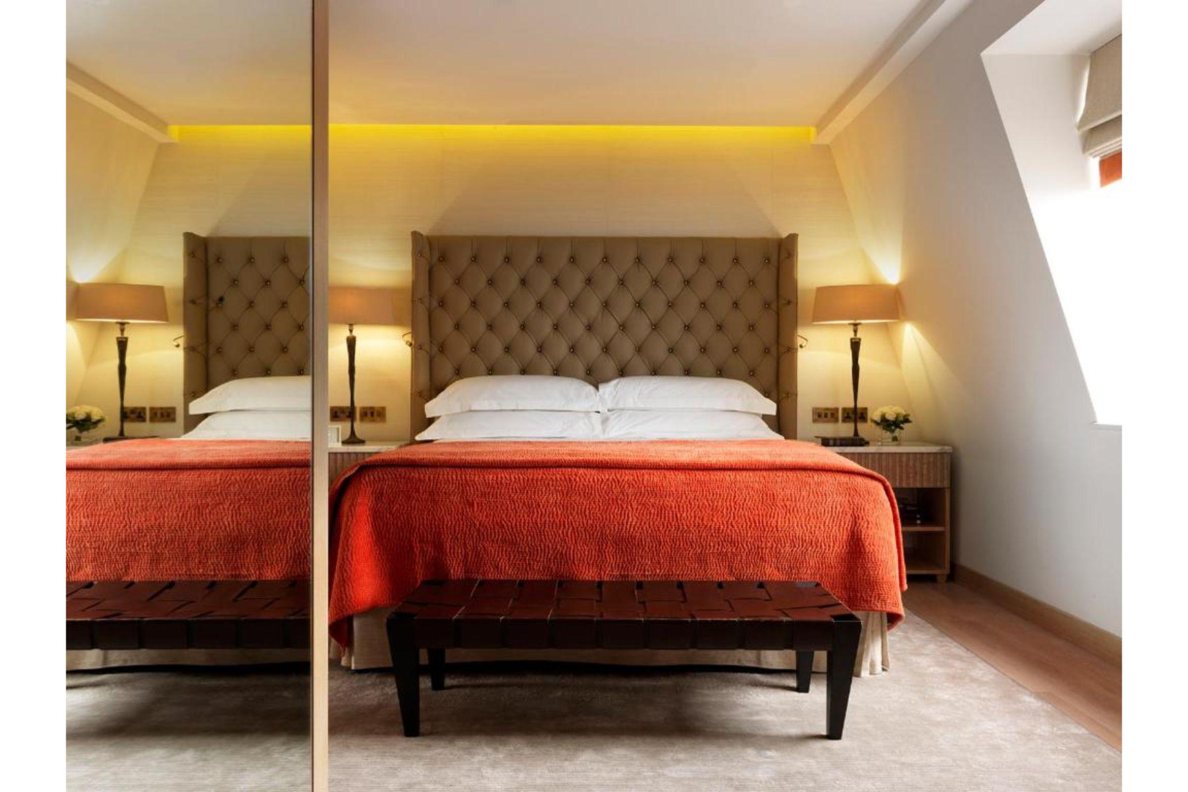 ザ メリルボーン ホテル ロンドン エクステリア 写真 A bedroom at The Ivy Hotel