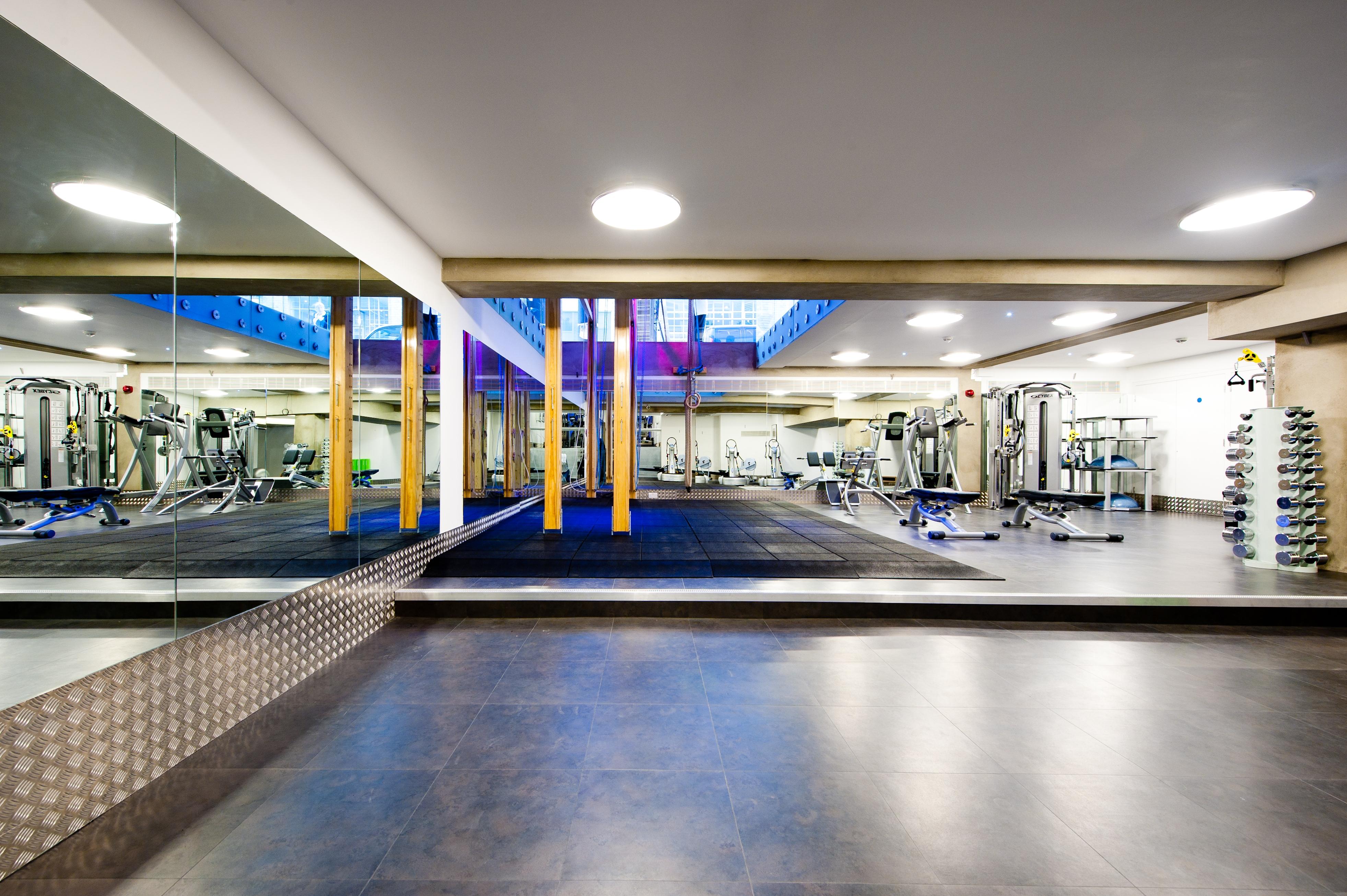 ザ メリルボーン ホテル ロンドン エクステリア 写真 The gym at the London Bridge Campus